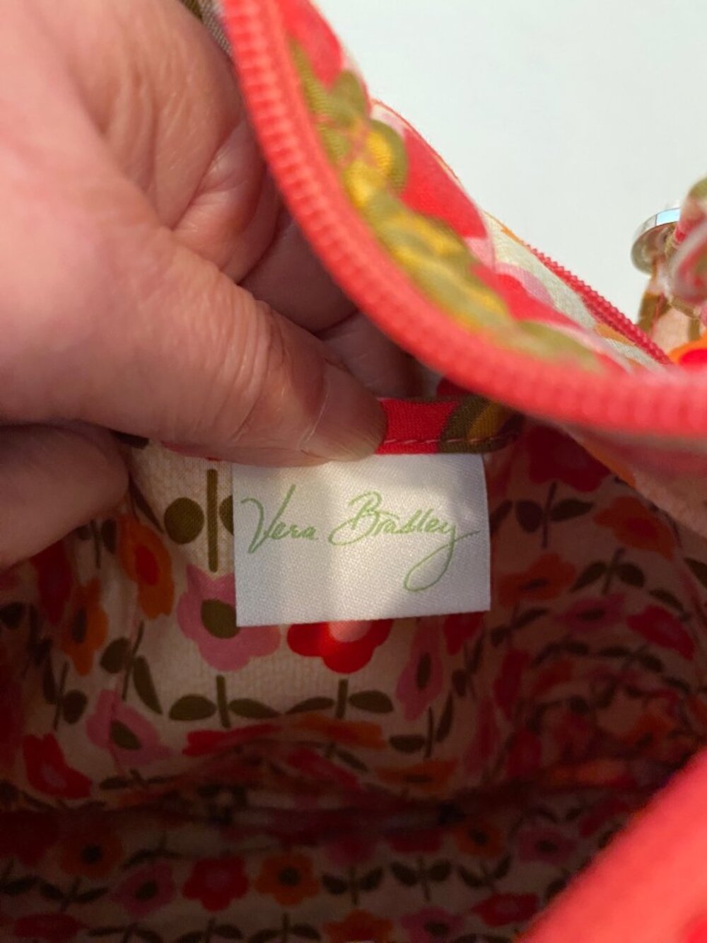 Vera Bradley Floral Quilted Crossbody Folkloric Zip Closure Purse Bag - Picture 4 of 11